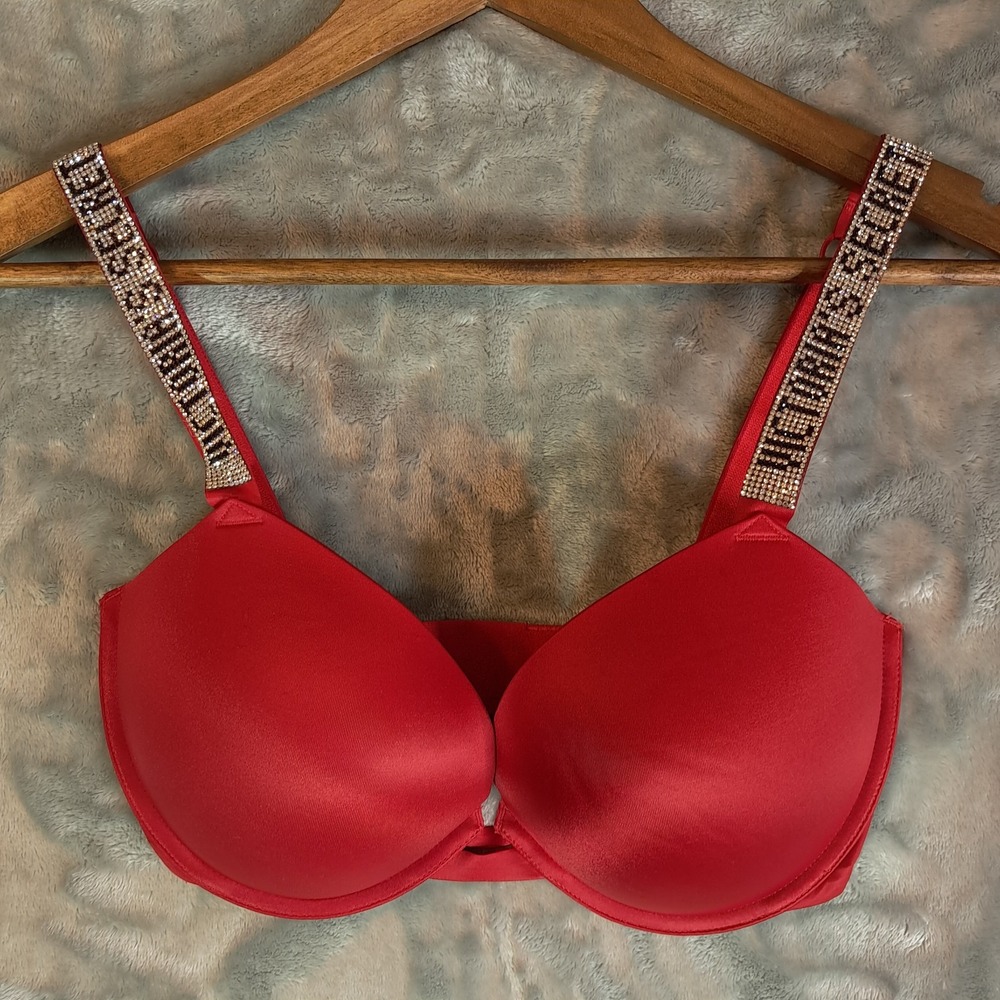 Victoria Secret Very Sexy Shine Strap Push Up Bra 32DDD Red Rhinestone 392842